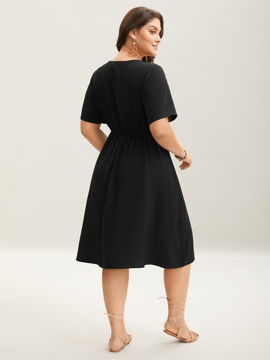 (26pcs Minimum Wholesale)Floral Embroidered Waist-Cinched Midi Dress