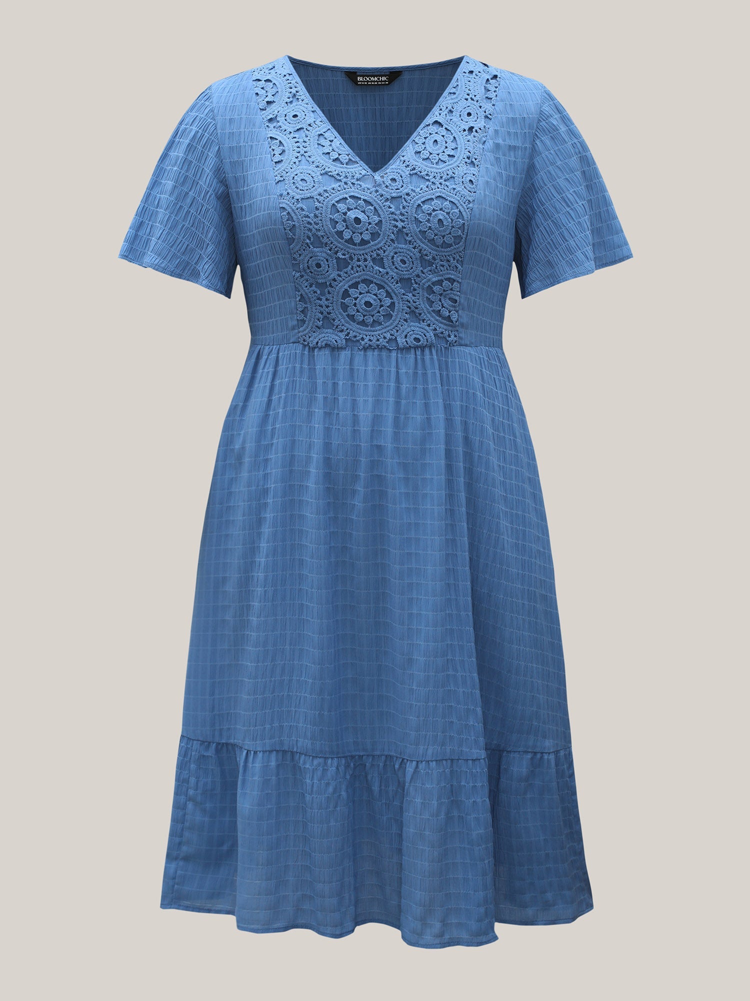 (20pcs Minimum Wholesale)Lace Textured Pockets Tiered Midi Dress
