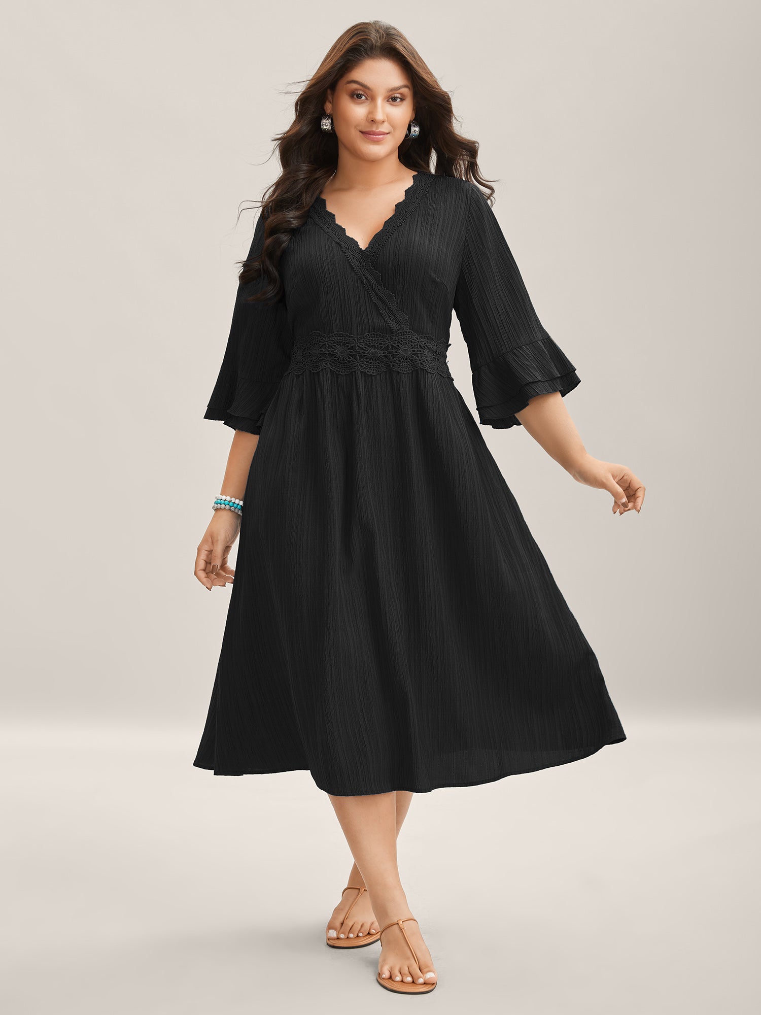 (15pcs Minimum Wholesale)Scalloped Lace Surplice Ruffled Midi Dress