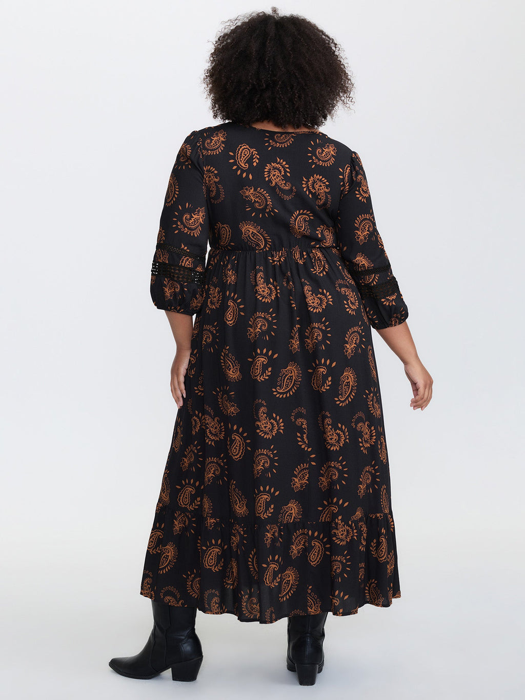(16pcs Minimum Wholesale)Paisley Print Lace Trim Tiered Maxi Dress