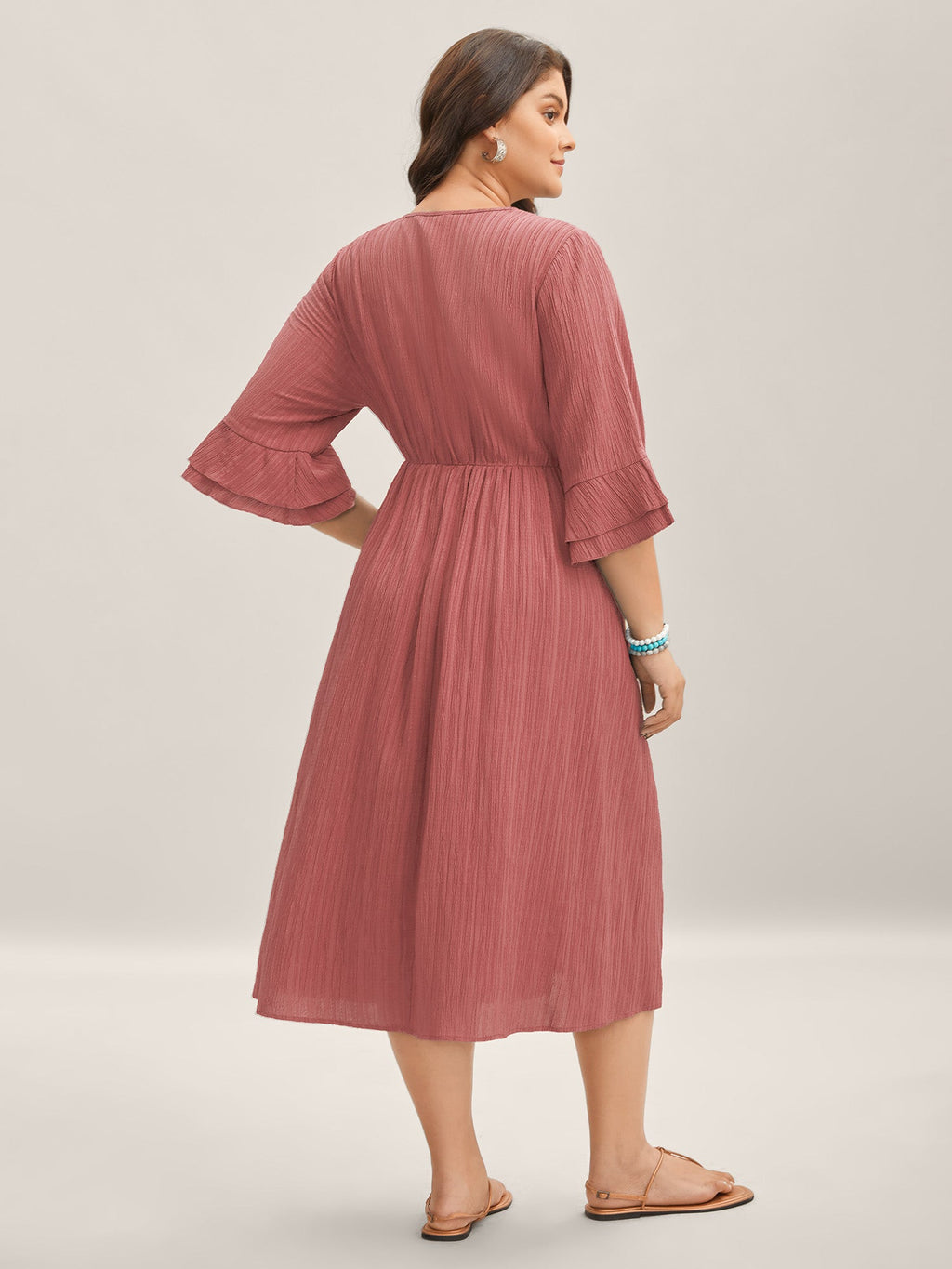 (15pcs Minimum Wholesale)Scalloped Lace Surplice Ruffled Midi Dress