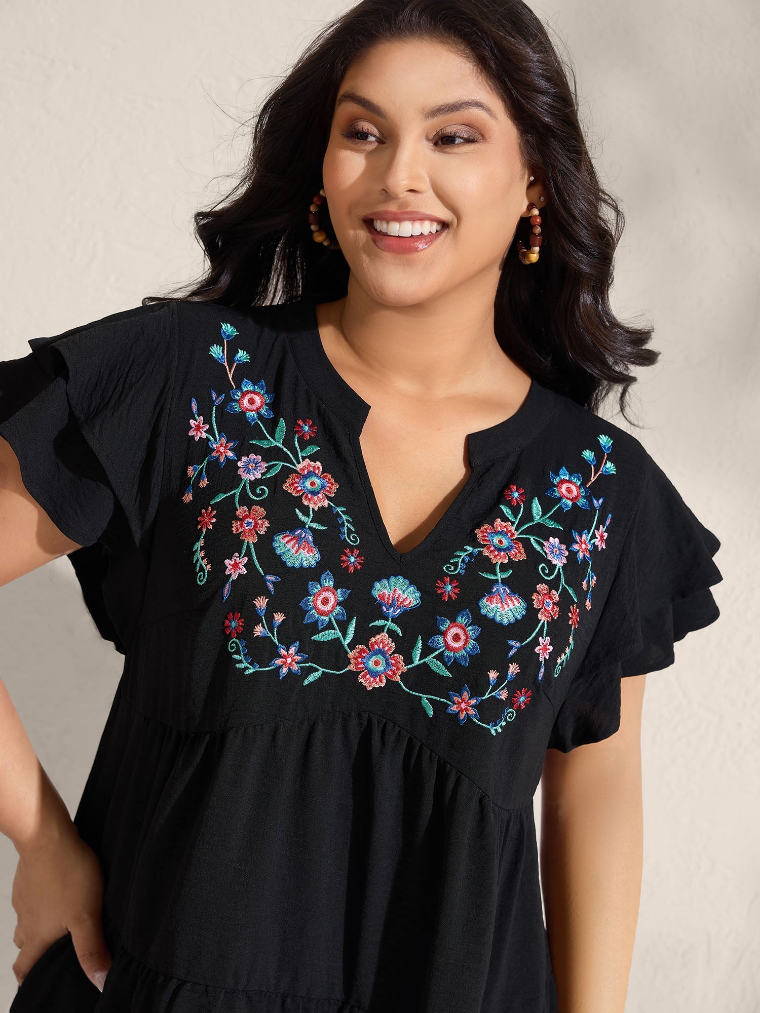 (16pcs Minimum Wholesale)Embroidered Neckline A-Line Ruffled Knee-Length Dress
