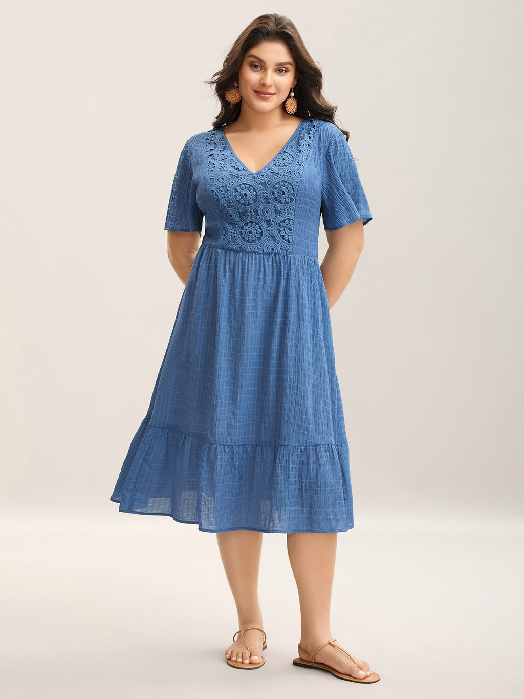 (20pcs Minimum Wholesale)Lace Textured Pockets Tiered Midi Dress