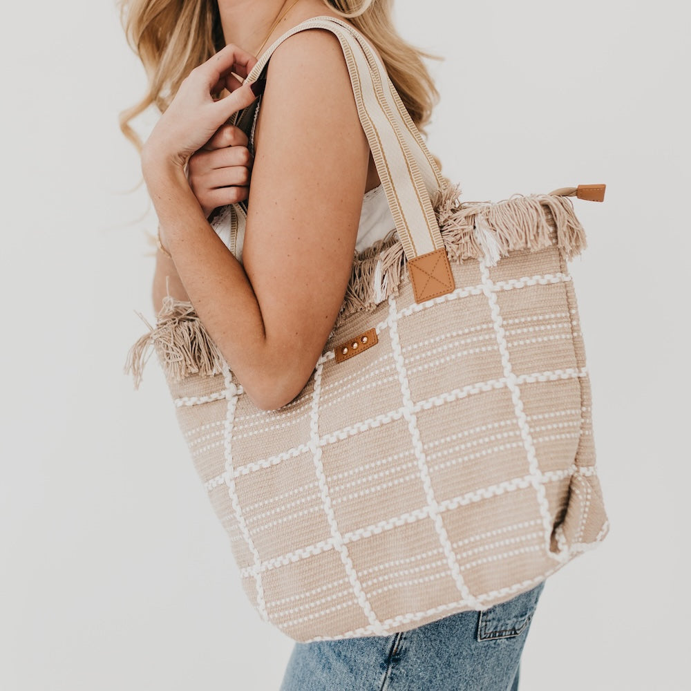 (26pcs Minimum Wholesale)Fae Fringe Tote Bag