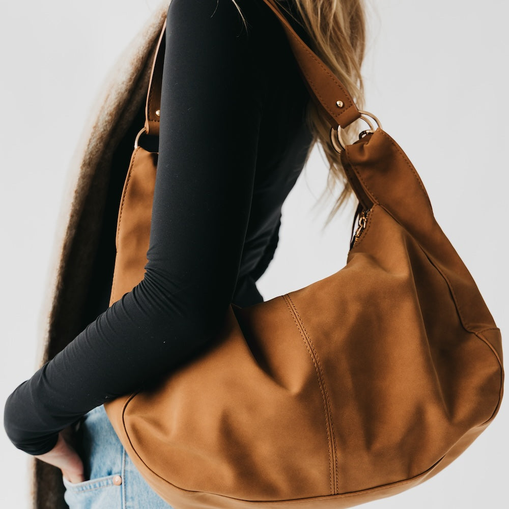 (15pcs Minimum Wholesale)Hazel Hobo Shoulder Bag with Tassel